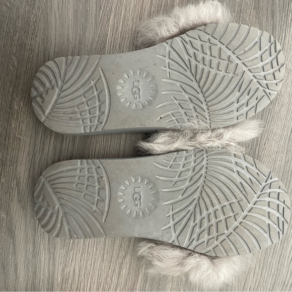 Authentic UGG fur summer slipper size 6 grey - Picture 2 of 5